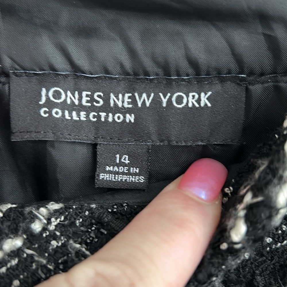 JONES NEW YORK Classic Black and White Plaid Skirt SIZE 14 - Picture 4 of 9